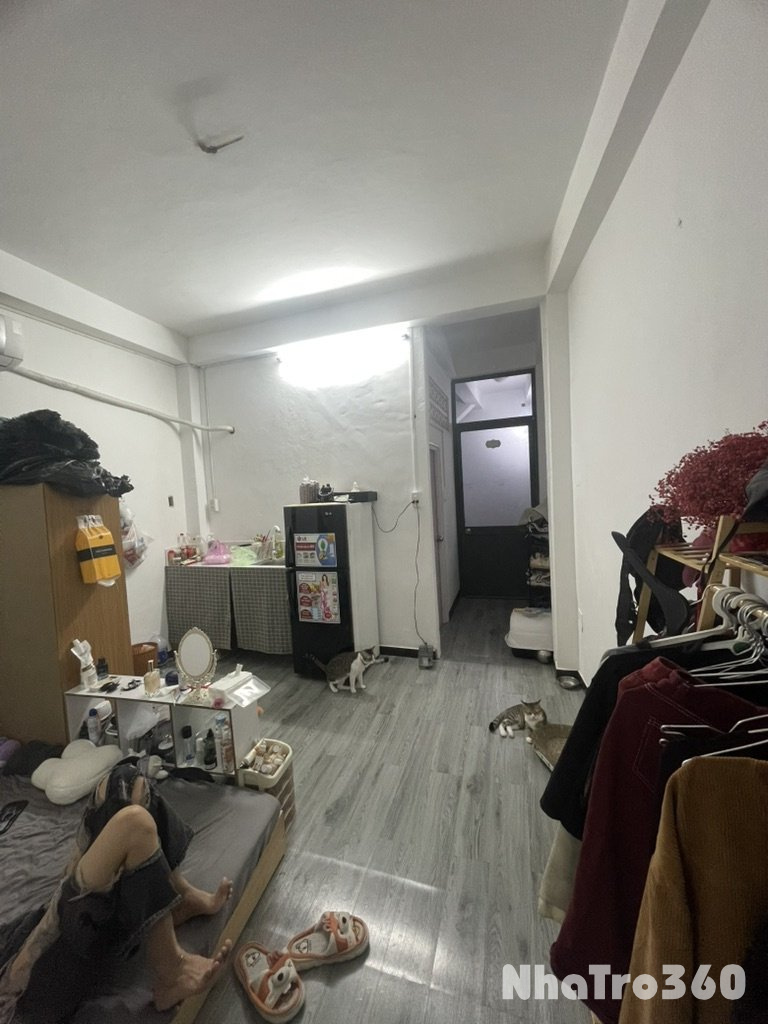 Góc pass phòng rộng rãi thoáng mát