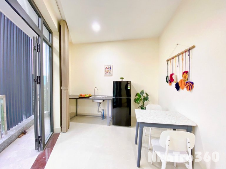 🔥 Phòng trọ Q8 mới tinh, ban công, tách bếp