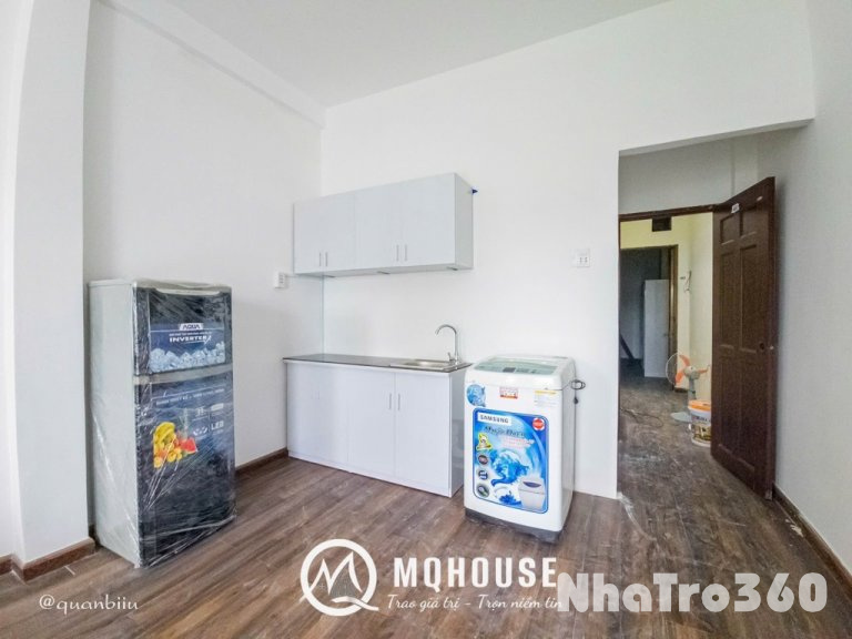 Full nội thất, tự do, giá rẻ, bancol, cửa sổ