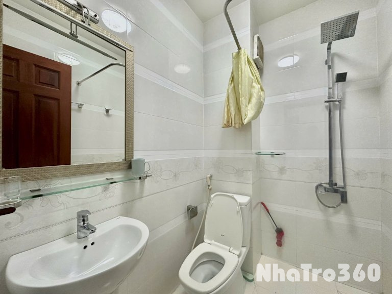 Cho thuê căn hộ Quận 1, đường Nguyễn Trãi, gần ĐH Văn Lang, Công viên 23/9, Cầu Nguyễn Văn Cừ