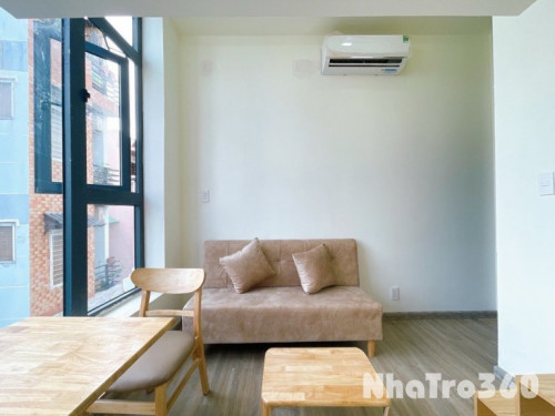 Căn Hộ Có Gác Full Nội Thất Cửa Sổ To Ngay Etown