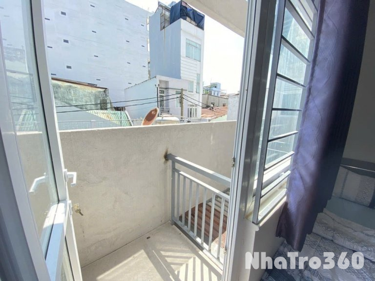 Cho thuê phòng full nội thất ban công quận 4