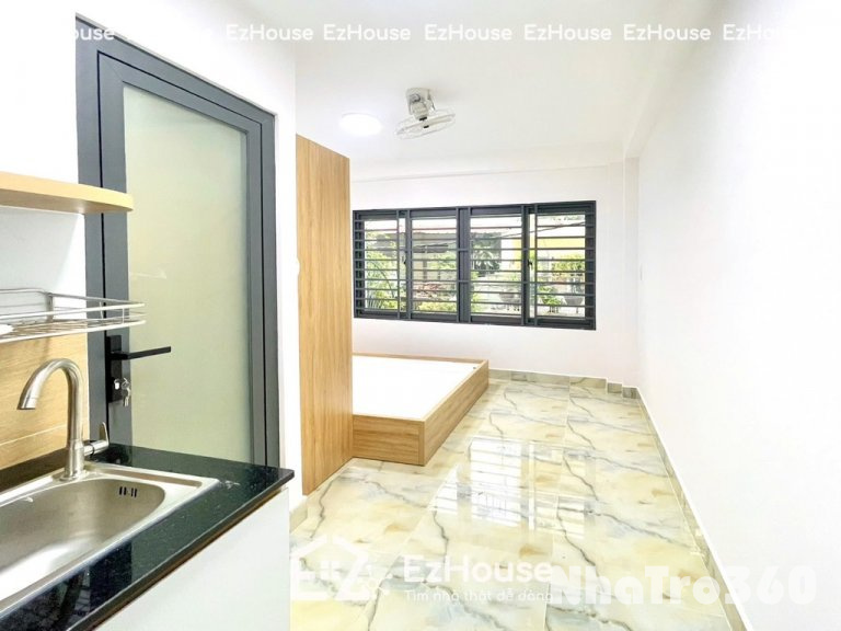 Full nội thất, cửa sổ trời, tự do, giá rẻ