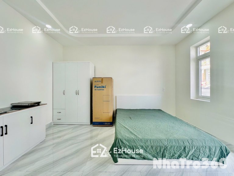 Ban công - full nội thất -  thang máy