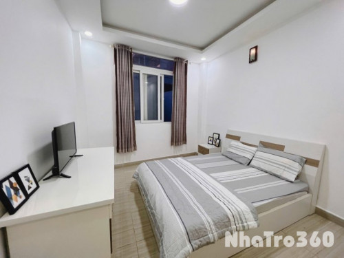 Studio full nội thất, cửa sổ, tự do, tủ lạnh