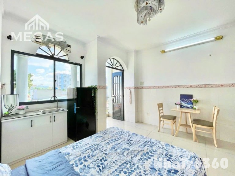 FULL NT BAN CÔNG FREE XE QUA VHU HUIT 10P HOI NÈỀ