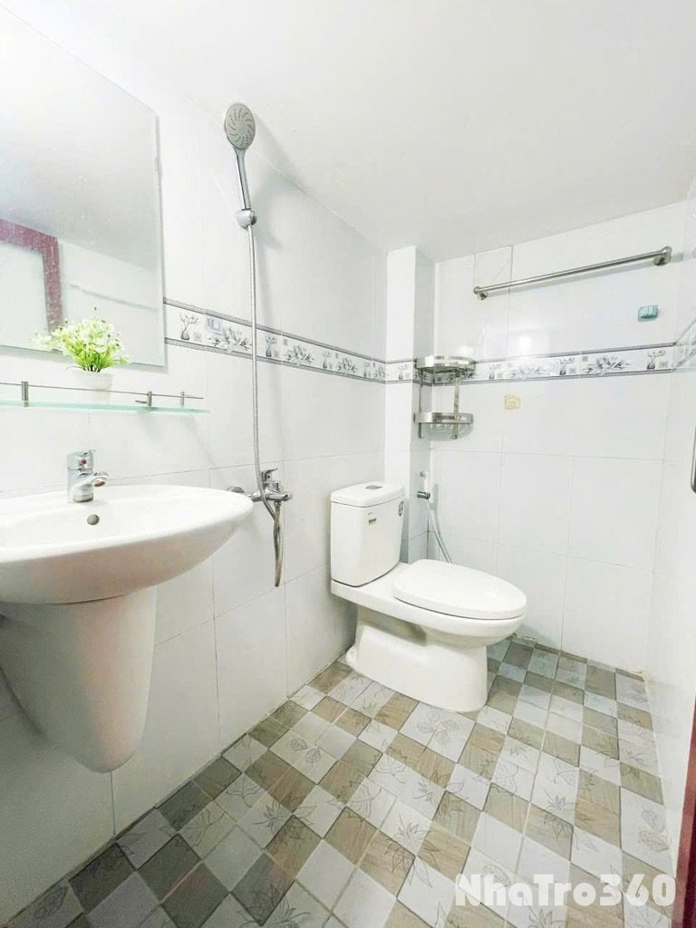 Cần pass lại phòng. Phù hợp ở 2-3 bạn 🥰🥰🥰