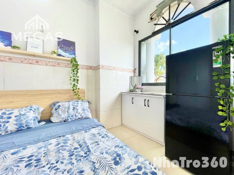 FULL NT BAN CÔNG FREE XE QUA VHU HUIT 10P HOI NÈỀ