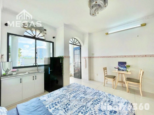 FULL NT BAN CÔNG FREE XE QUA VHU HUIT 10P HOI NÈỀ