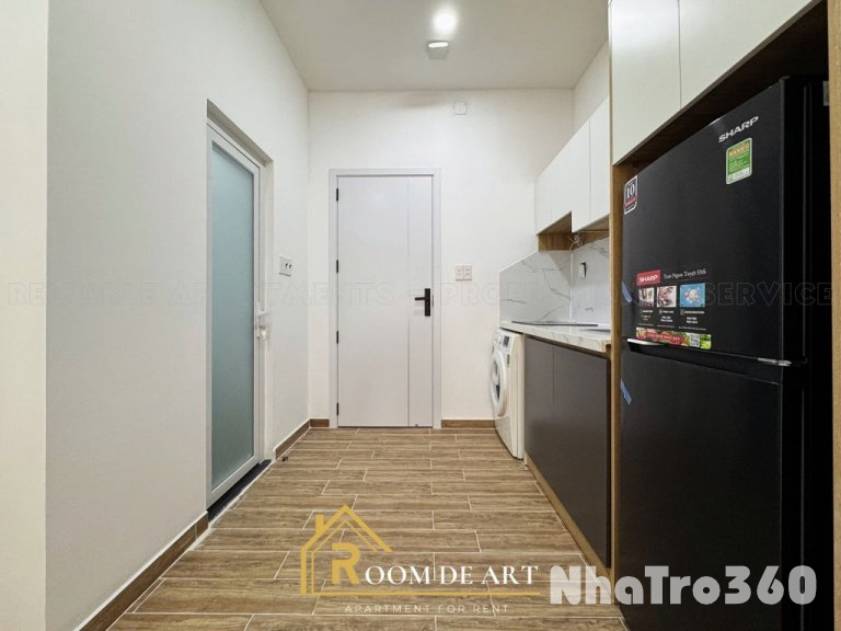 Căn Hộ 1 PN Ban Công Máy Giặt Riêng Ngay Sân Bay