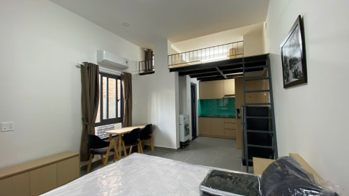 Cho thuê căn hộ duplex (gác), Quận 4, đường Tôn Thất Thuyết, gần ĐH Luật, ĐH Nguyễn Tất Thành, Chợ Xóm Chiếu