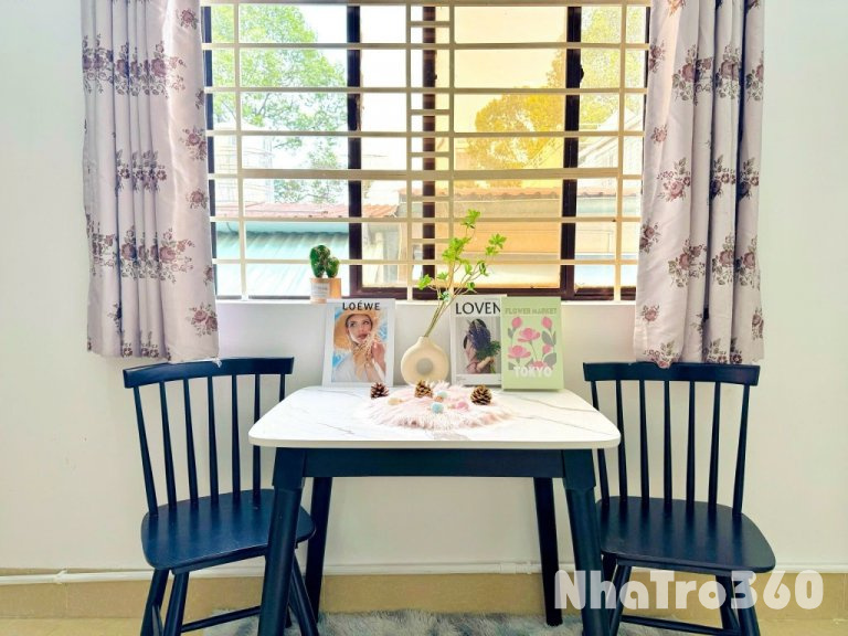 Full nội thất, cửa sổ, tự do, thang máy, studio