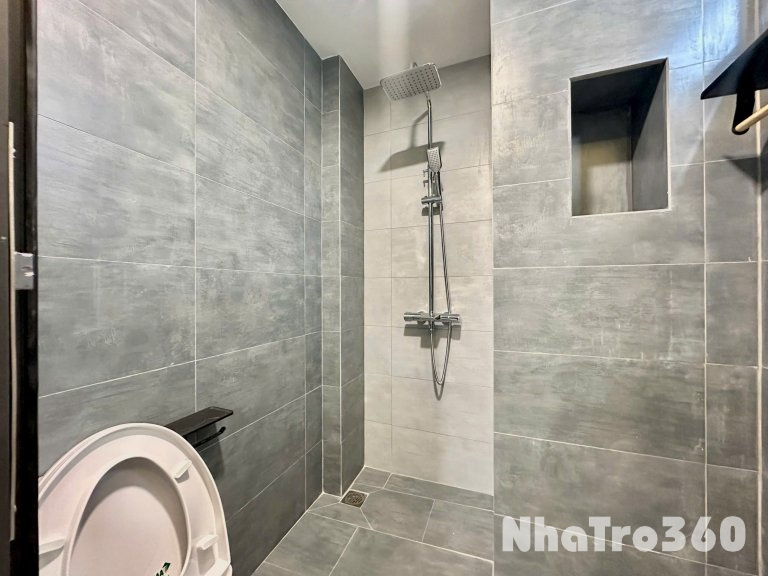 Căn hộ sạch sẽ - mới - giá hợp lý ngay quận 4, bancol đón nắng, gần đại học Luật , cầu Khánh Hội