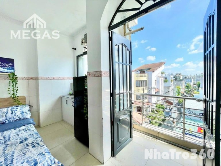 Ban công - Full nội thất - giờ giấc tự do