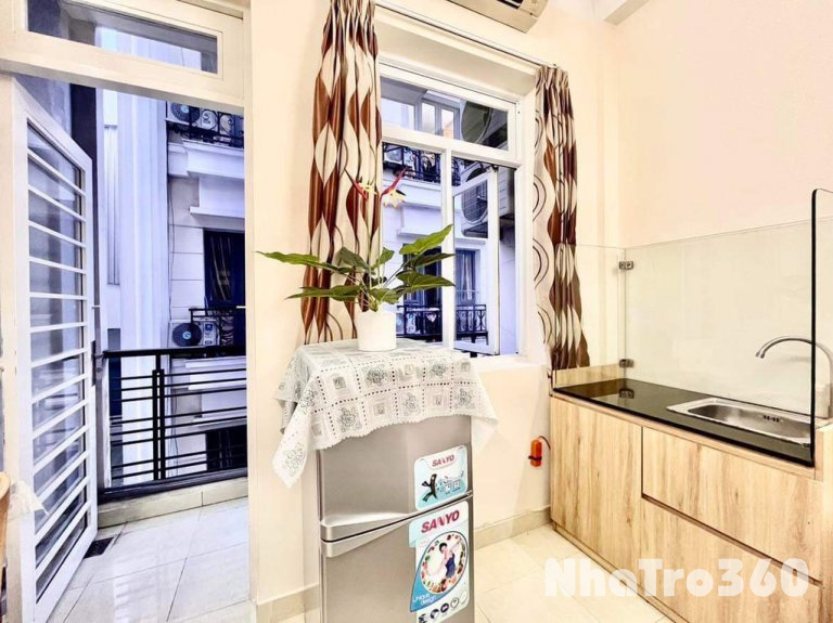 😍Phòng trọ Quận 10 giá rẻ, mới tinh, ban công