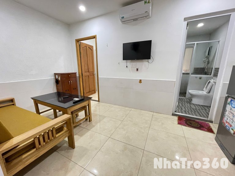 Cho thuê căn hộ 1PN, Q1, đường Tôn Thất Thuyết, gần ĐH Luật, ĐH Nguyễn Tất Thành, Chợ Xóm Chiếu