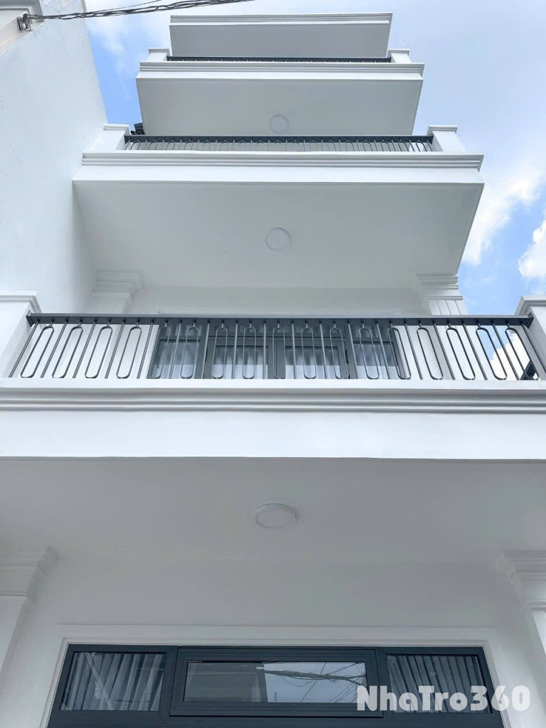 CHO THUÊ VILLA CAO CẤP 6 PHÒNG NGỦ HUỲNH THÚC KHÁNG PHƯỜNG 4