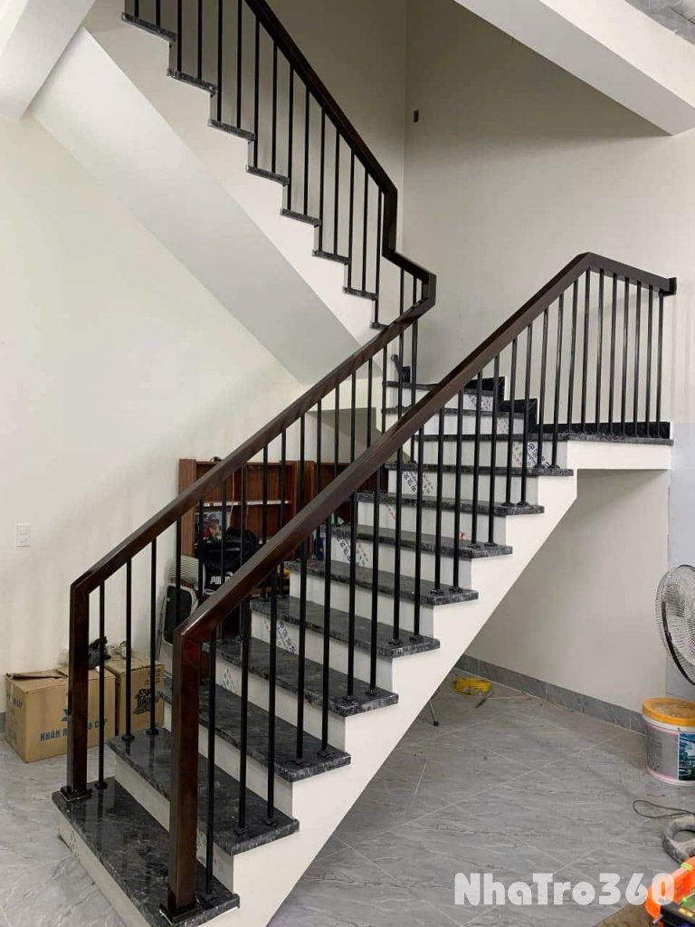 Nhà tôi cho thuê Nhà căn góc, mới, 114m2_ 4T; vỉa hè, Đội Cấn-46 Tr