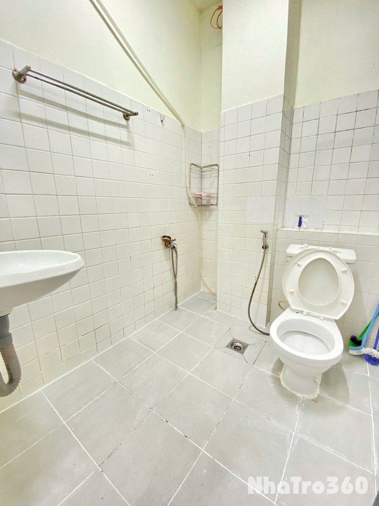 Cho thuê phòng lầu 2