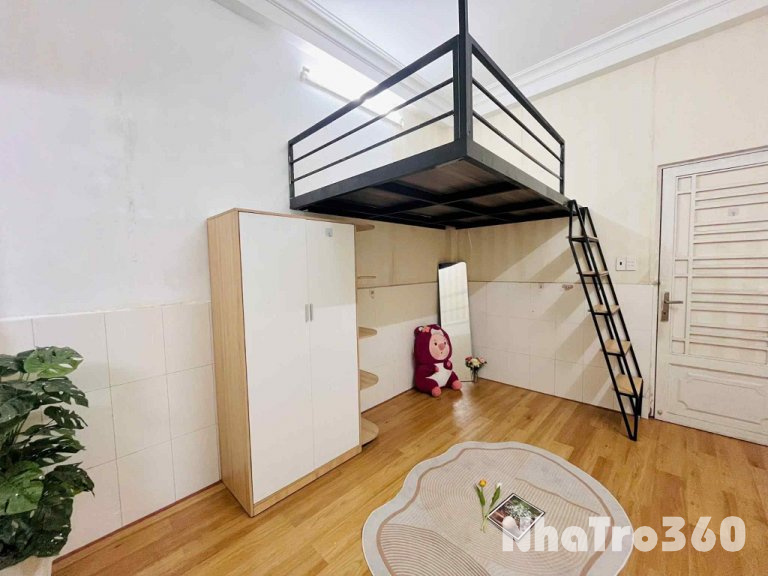 Cho thuê phòng Duplex Tôn Thất Thuyết Q4 có bancol