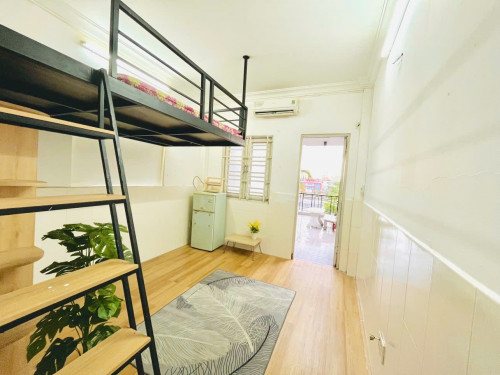 Cho thuê căn hộ Duplex Sân thượng, tách bếp Q4 gần cầu Tân Thuận, ĐH Nguyễn Tất Thành, ĐH Luật, chợ 200