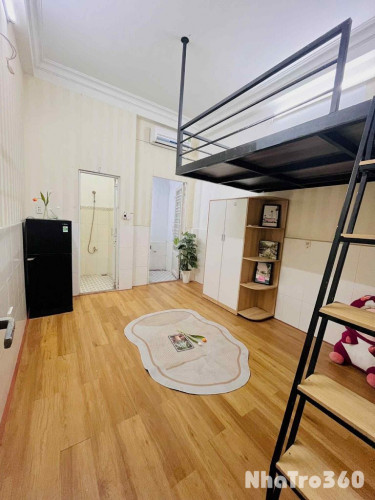 Cho thuê phòng Duplex Tôn Thất Thuyết Q4 có bancol