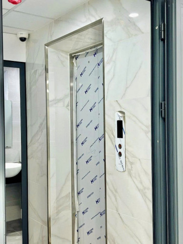 Cho thuê nhà mới, hai mặt tiền, 95m2_ 4T; vỉa hè, Trần Nhân Tông-29 Tr