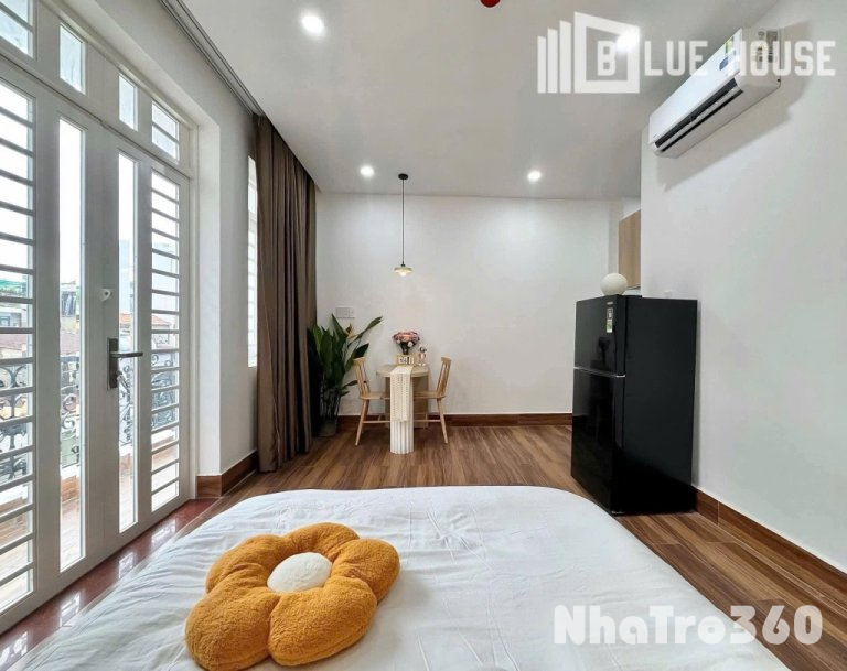 Căn hộ ban công giếng trời gần BV Thống Nhất