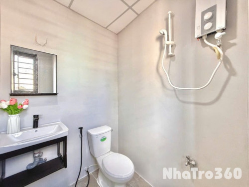 Cho thuê căn hộ 2PN, Q4, đường Tôn Thất Thuyết, gần ĐH Luật, ĐH Nguyễn Tất Thành, Chợ Xóm Chiếu