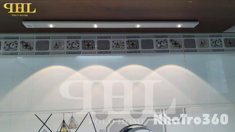 Căn hộ mới - sạch sẽ - giá hợp lý ngay quận 1, bancol đón nắng, gần Đại học UEH, quận 1