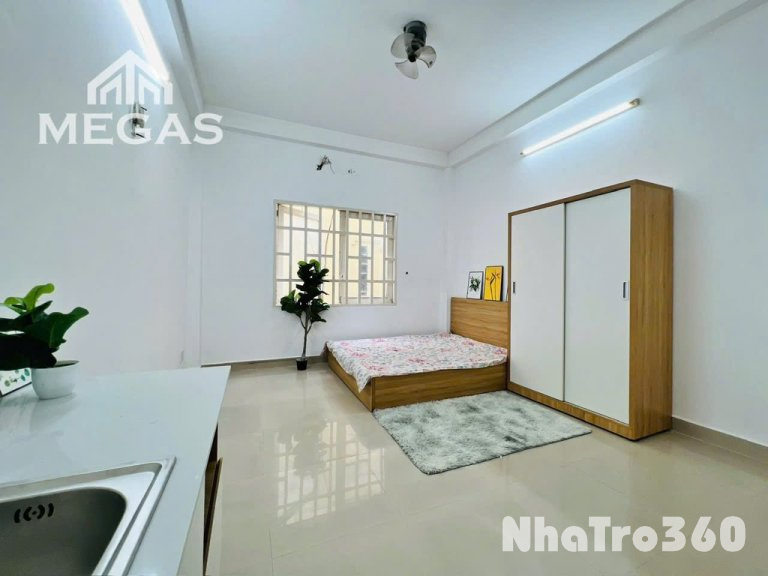 Full nội thất, cửa sổ, studio, free xe