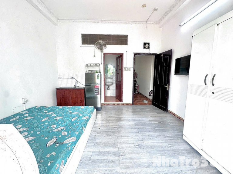 Studio, full nội thất, ban công, tự do, giá rẻ