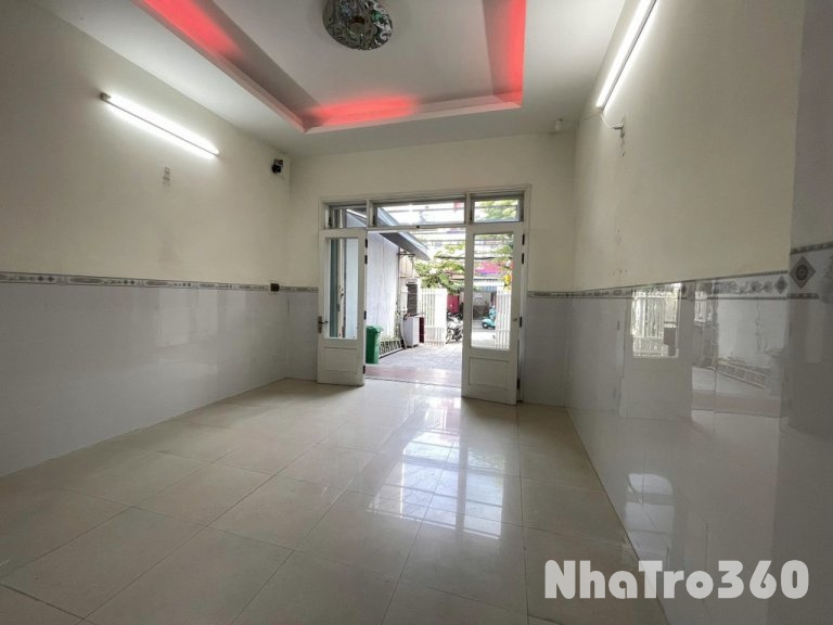 Cho nữ thuê giường tầng dorrm