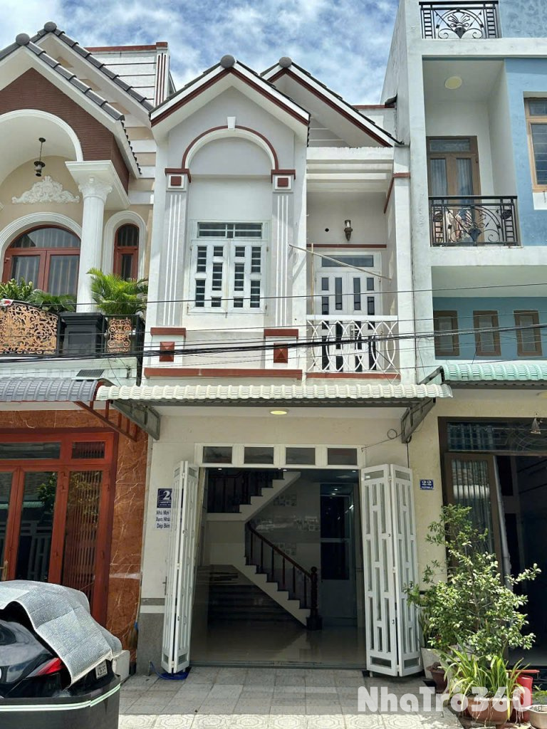 Nhà 10 triệu 4 phòng ngủ gần trường Đại học Y Dược