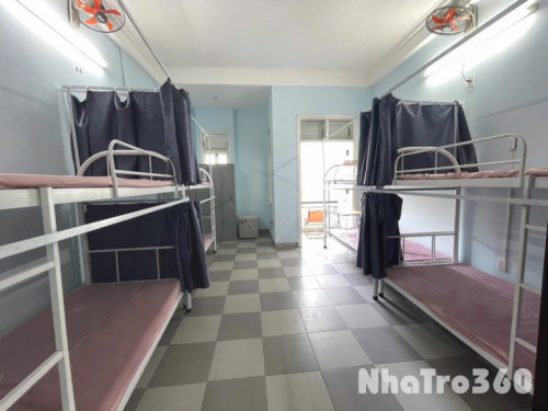 Cho nữ thuê giường tầng dorrm