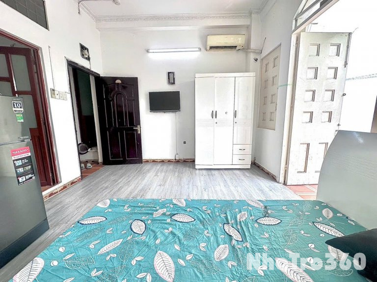 Studio, full nội thất, ban công, tự do, giá rẻ