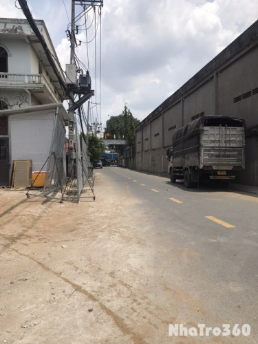 PHÒNG GẦN ĐẠI HỌC NGUYỄN TẤT THÀNH ( hỗ trợ ở ghép
