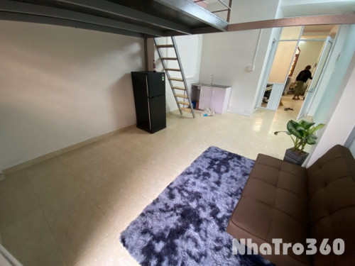 Cho thuê căn hộ Duplex (gác), Q10, Đường CMT8, gần ĐH Kinh Tế, ĐH Y KHoa, Công Trưởng Dân Chủ