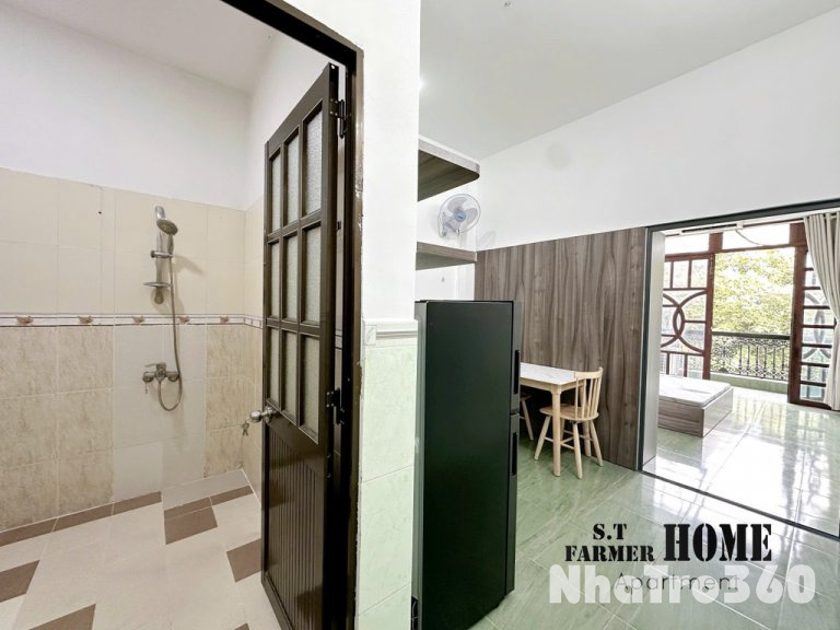 Full nội thất, 1 phòng ngủ, bancol, tự do