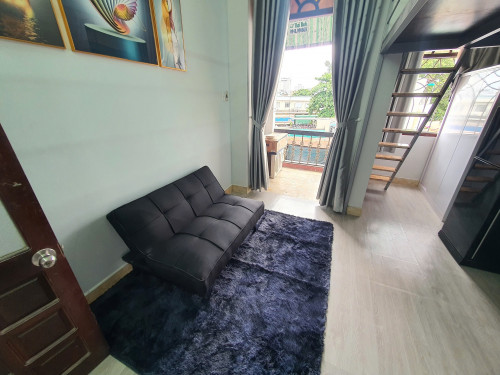 Cho thuê căn hộ Duplex (gác), Q10, Đường CMT8, gần ĐH Kinh Tế, ĐH Y KHoa, Công Trưởng Dân Chủ
