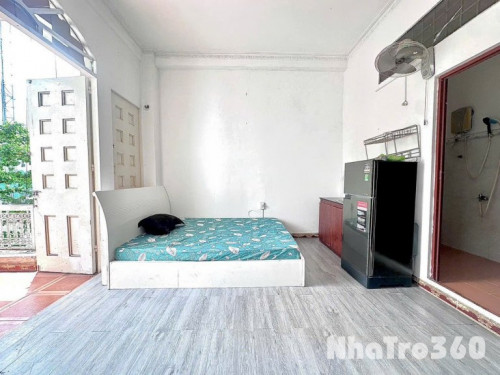 Studio, full nội thất, ban công, tự do, giá rẻ