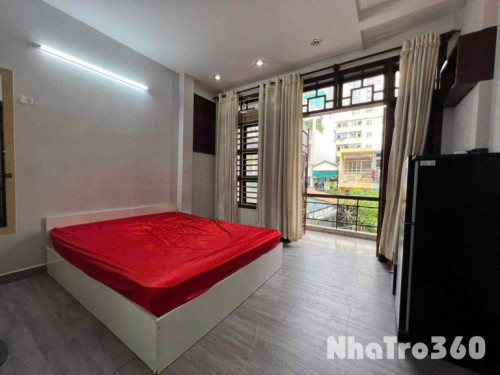 Studio, full nội thất, tự do, giá rẻ, ban công