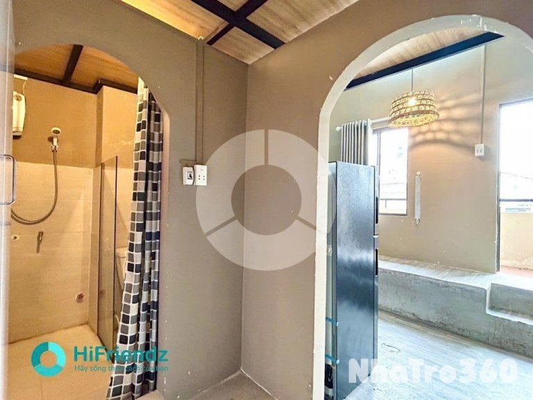 Full nội thất, cửa sổ, bancol, tự do, giá rẻ