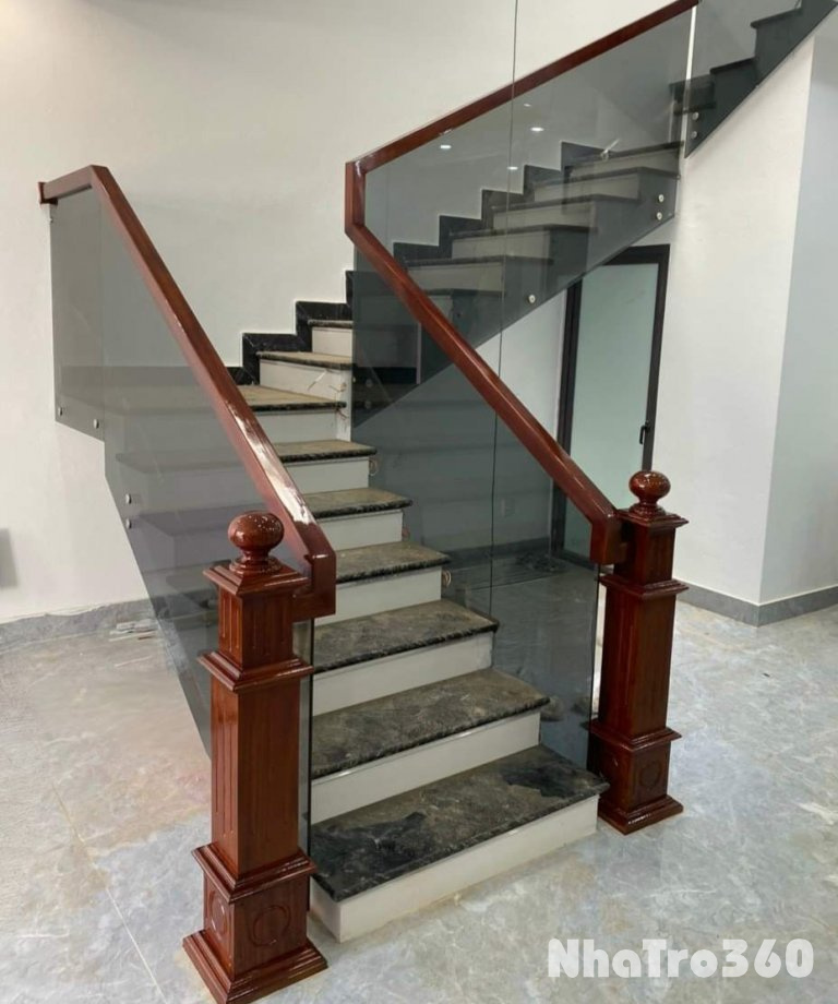 Nhà tôi cho thuê Nhà căn góc, mới, 113m2_ 4T; vỉa hè, Đội Cấn-45 Tr