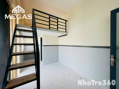 Phòng tron ban cong có gác