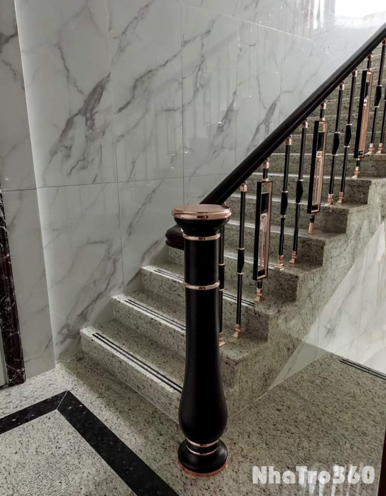 Tôi cho thuê nhà mới, lô góc,vỉa hè, 119m2- 4T, Hoàng Quốc Việt_46 Tr