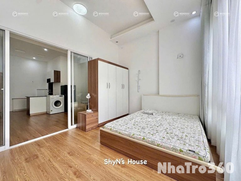 1PN BAN CÔNG FULL NT CÓ MGR GẦN SÂN BAY TSN QTB