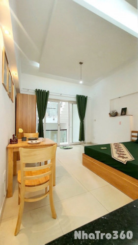 Cho Thuê Căn Hộ Studio Ban Công Thoáng Mát