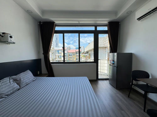 Cho thuê căn hộ Studio Ban công thoáng Q1 gần cầu Thị Nghè, ĐH Mở, ĐH UEH, vòng xoay Điện Biên Phủ