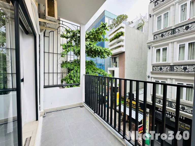 STUDIO BAN CÔNG FULL NT GẦN ETOWN CỘNG HOÀ